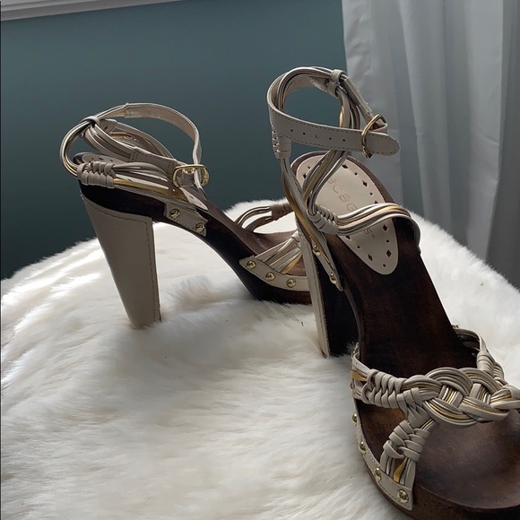 BCBG - Picture 2 of 3